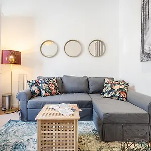 Bpr Blooming Design With A/c Appartamento Budapest