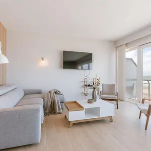 Huswell - Bright Seaview In Appartement Oostende